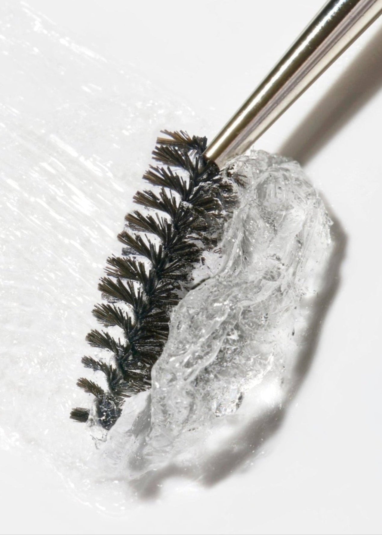 lift up brow wax by define brush