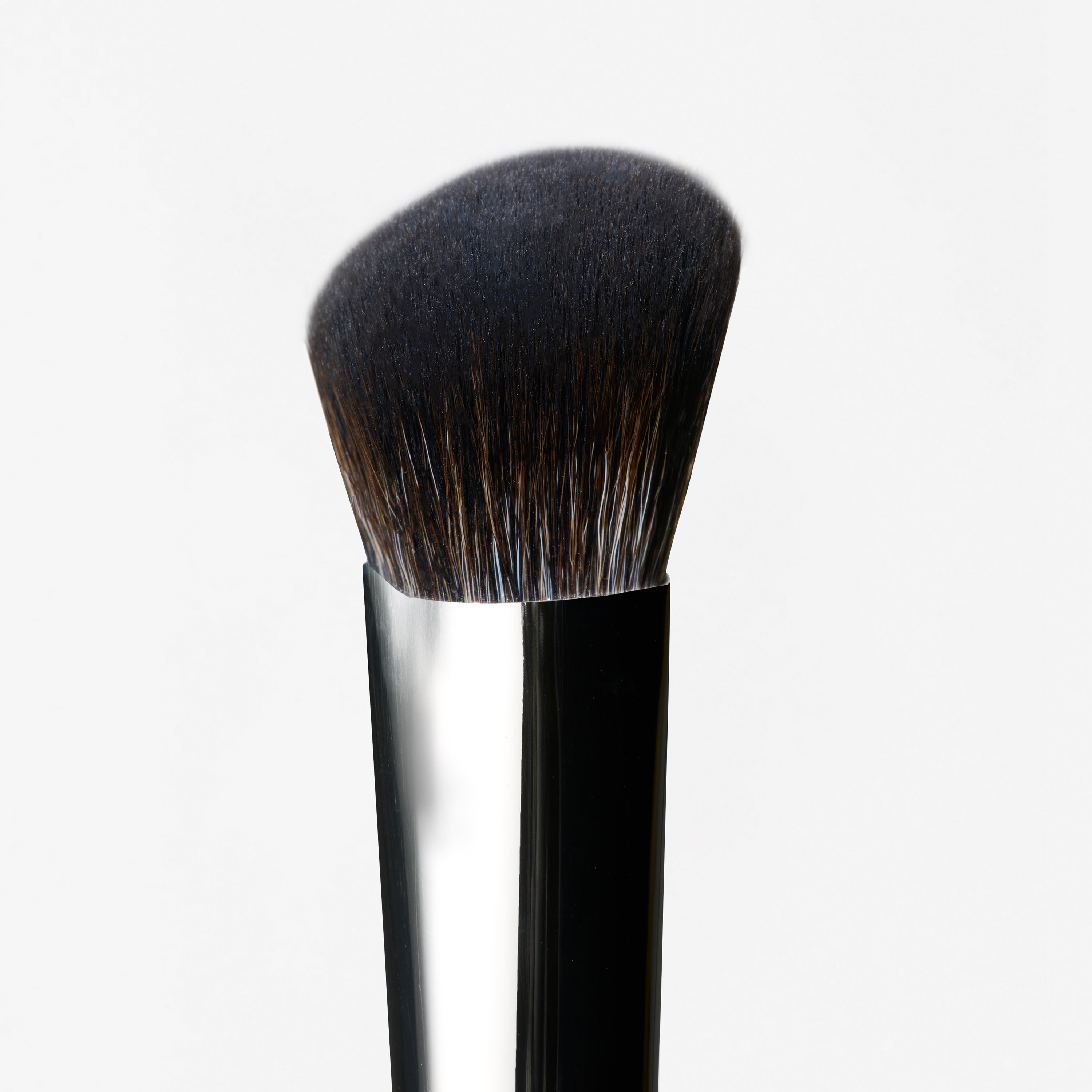 define brush チークブラシ